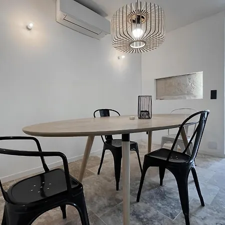 Beautiful In With Wifi Holiday home Beaucaire (Gard)